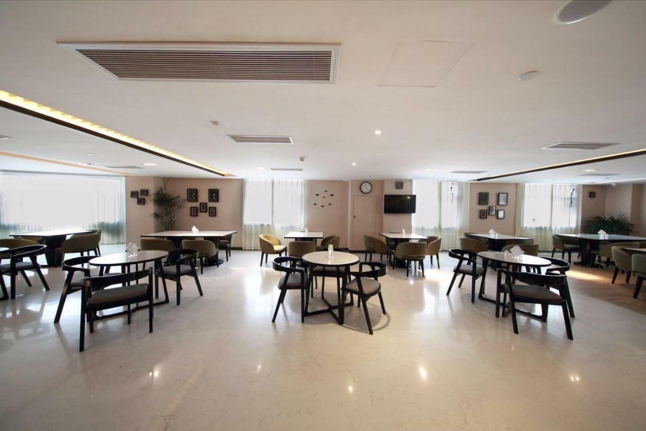 锦江都城酒店海南省政府日月广场免税店 Haikou  Dış mekan fotoğraf